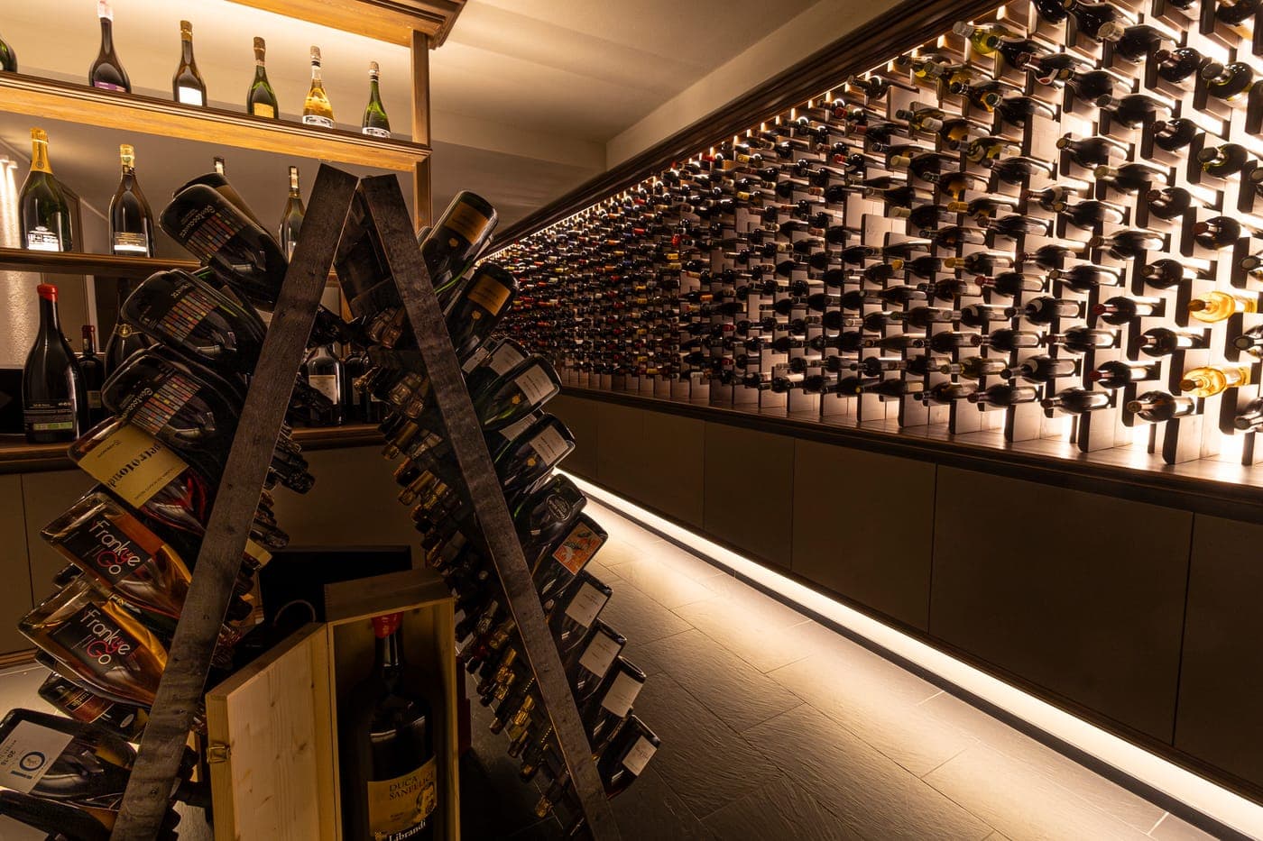 La cantina dei vini del Resort Biafora